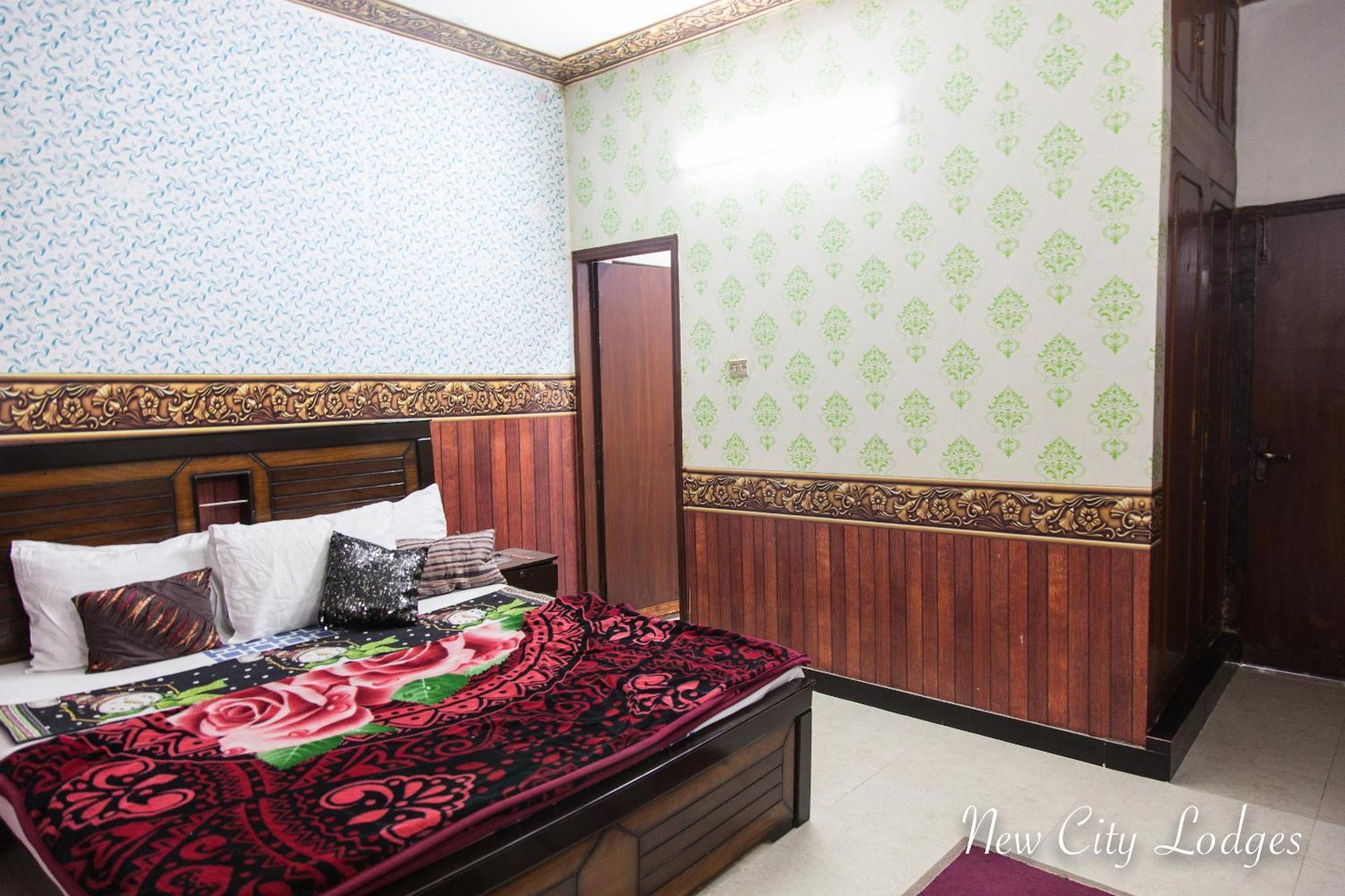 New City Lodges Guesthouse อิสลามาบัด ภายนอก รูปภาพ