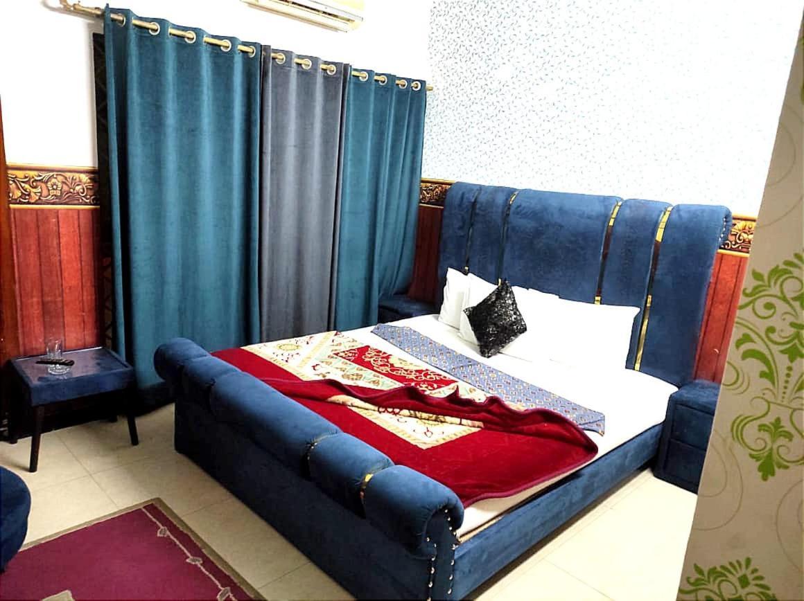 New City Lodges Guesthouse อิสลามาบัด ภายนอก รูปภาพ