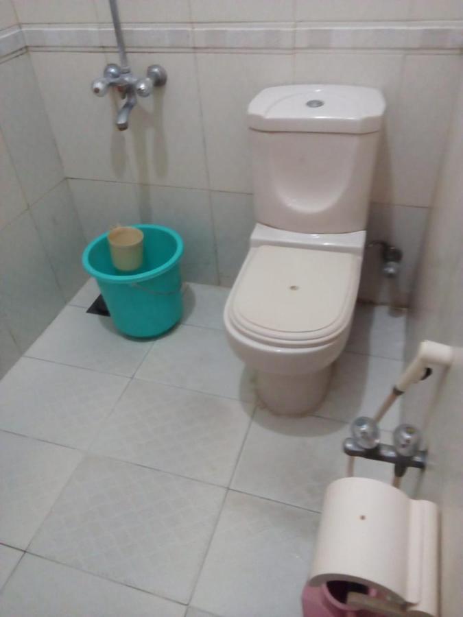 New City Lodges Guesthouse อิสลามาบัด ภายนอก รูปภาพ