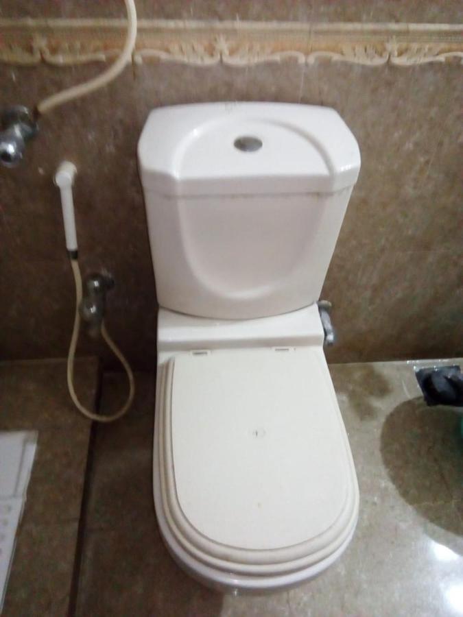 New City Lodges Guesthouse อิสลามาบัด ภายนอก รูปภาพ